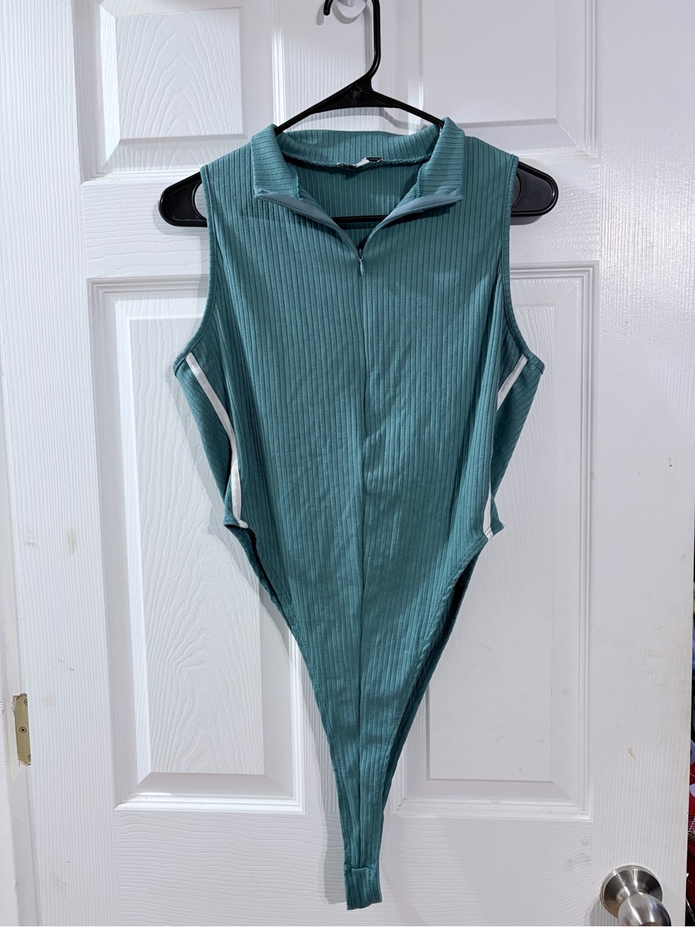 Fashion Nova 1X Teal Ribbed Zip Front Sleeveless Bodysuit